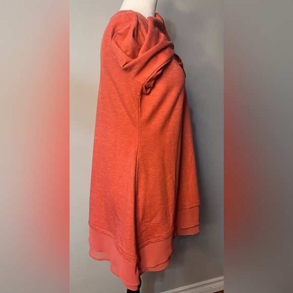 NWOT LOGO Long Sleeved Tunic in Cool Colors! - Picture 7 of 9